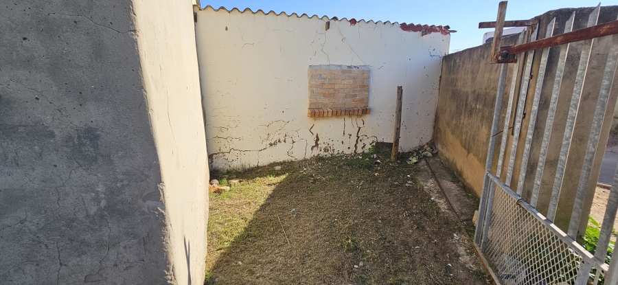 1 Bedroom Property for Sale in New Brighton Eastern Cape